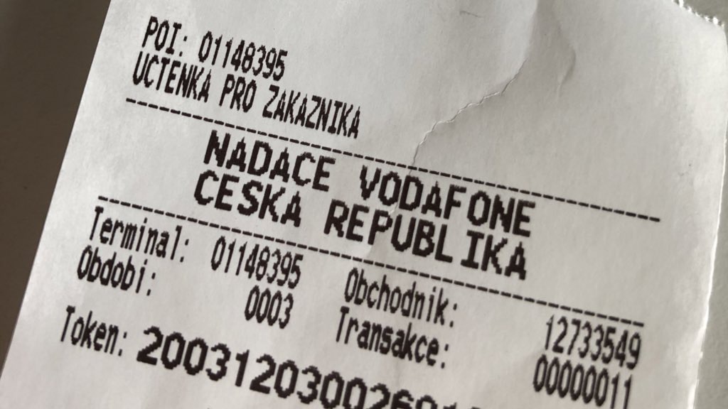 účtenka z platebního terminálu Nadace Vodafone